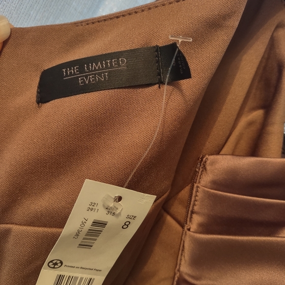 Dress - Picture 5 of 5